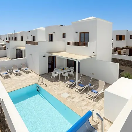 Acomari By Vila